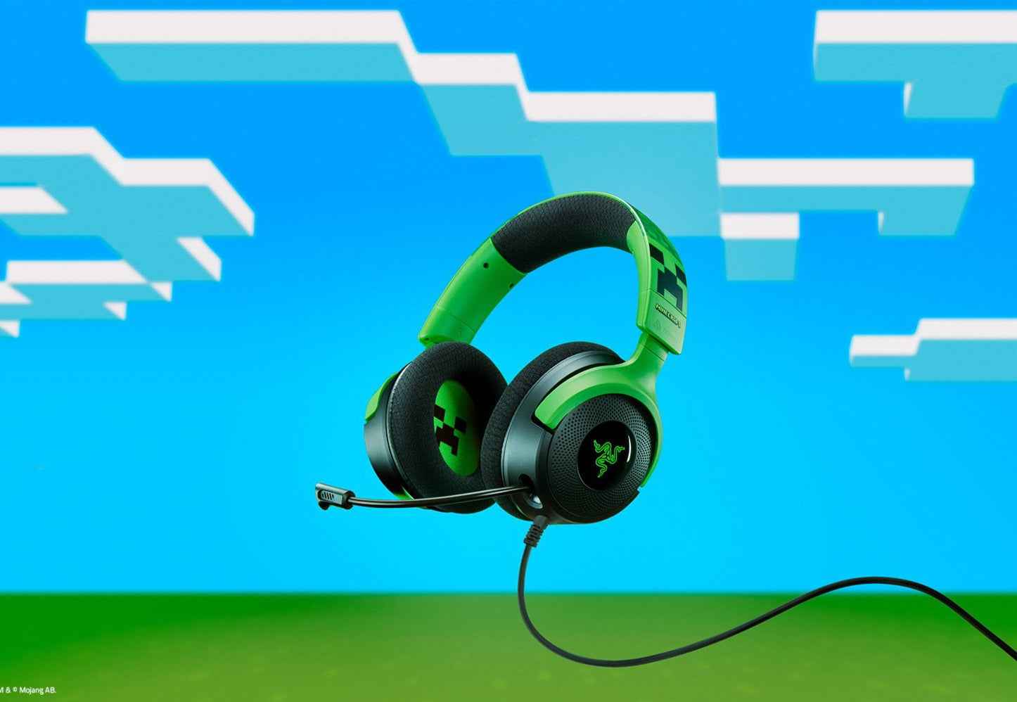Razer Kraken V4 X 7.1 Minecraft Edition Gaming Headset