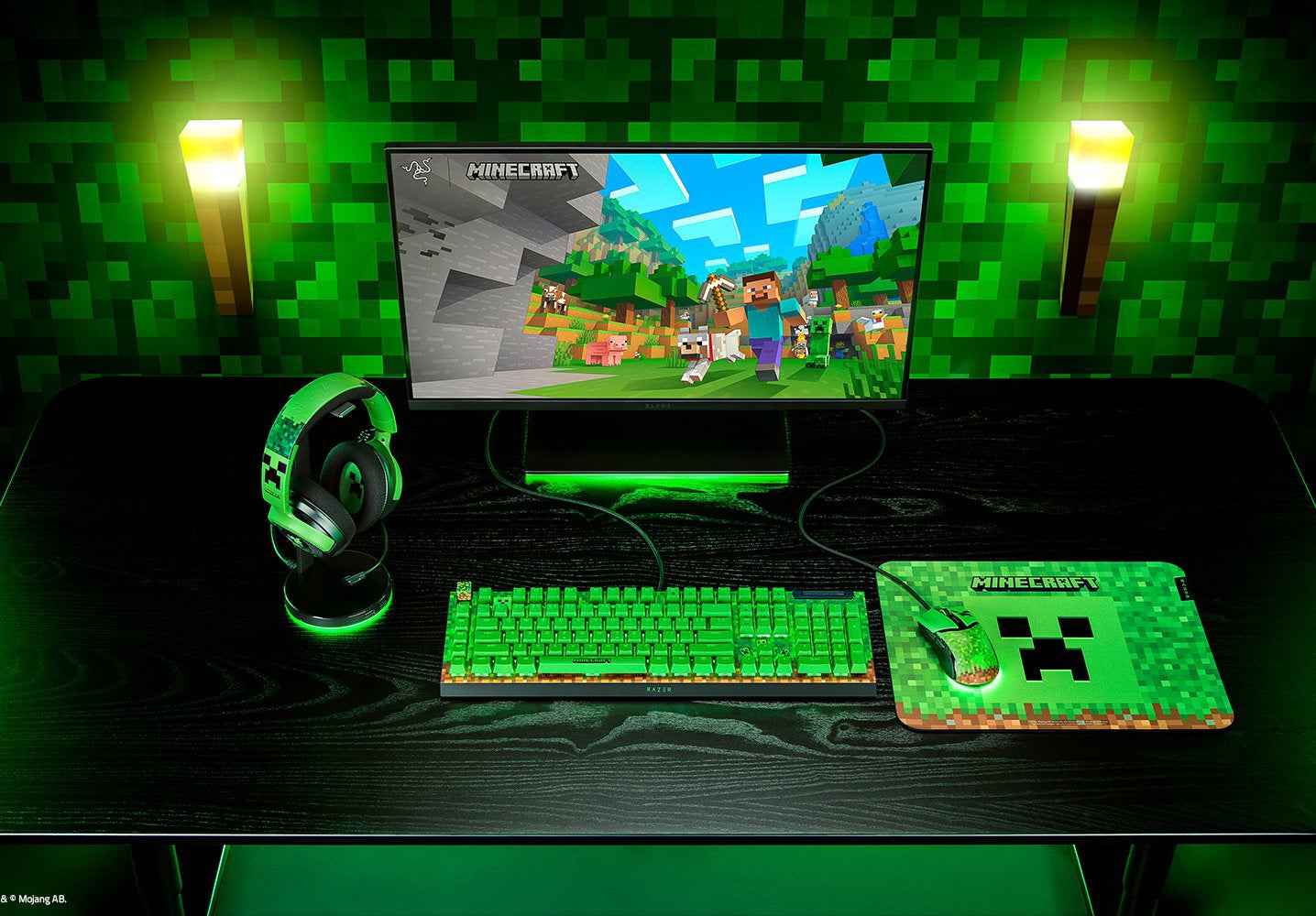 Razer Kraken V4 X 7.1 Minecraft Edition Gaming Headset