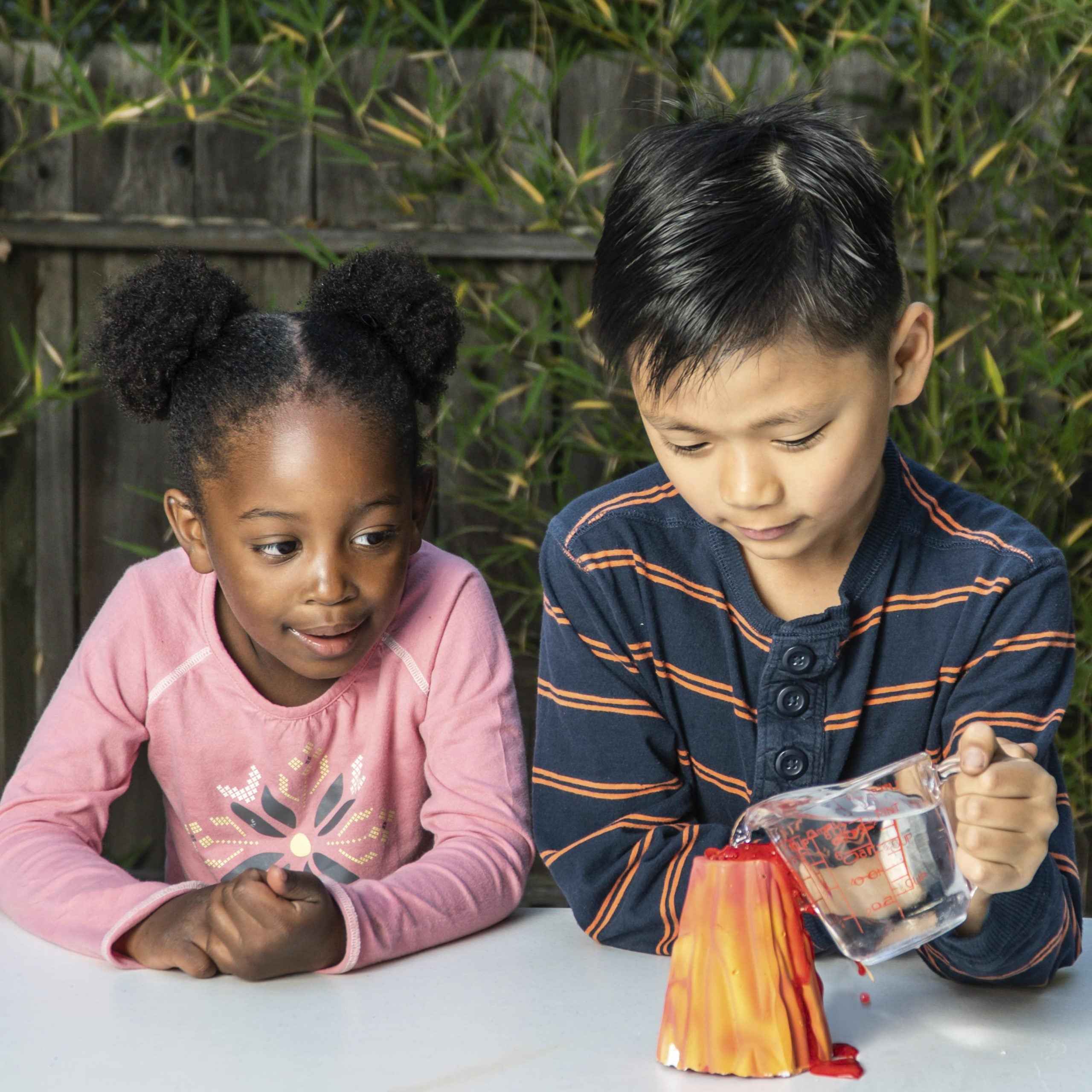 National Geographic Build Your Own Volcano