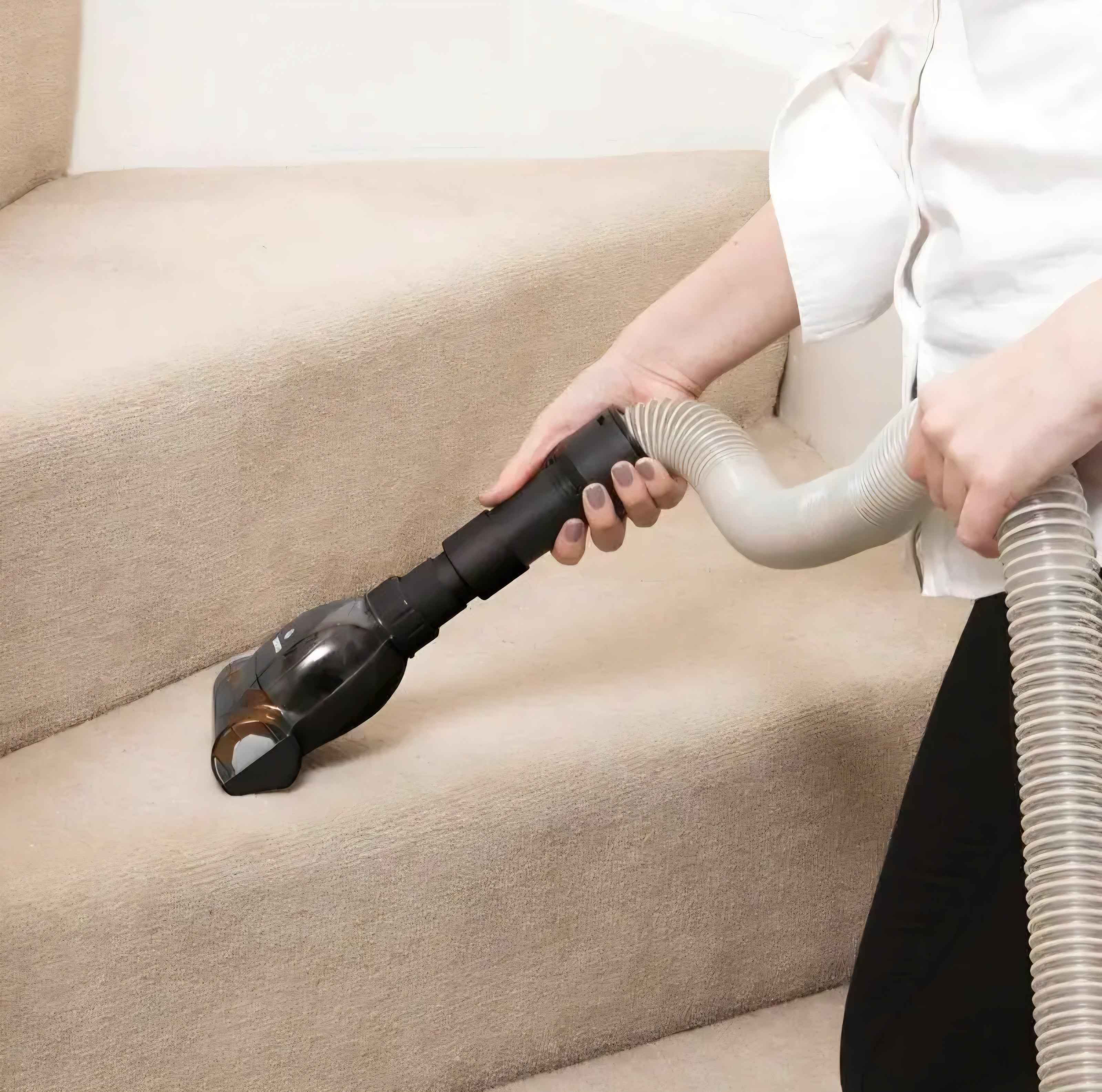 Daewoo Tornado Upright Vacuum Cleaner