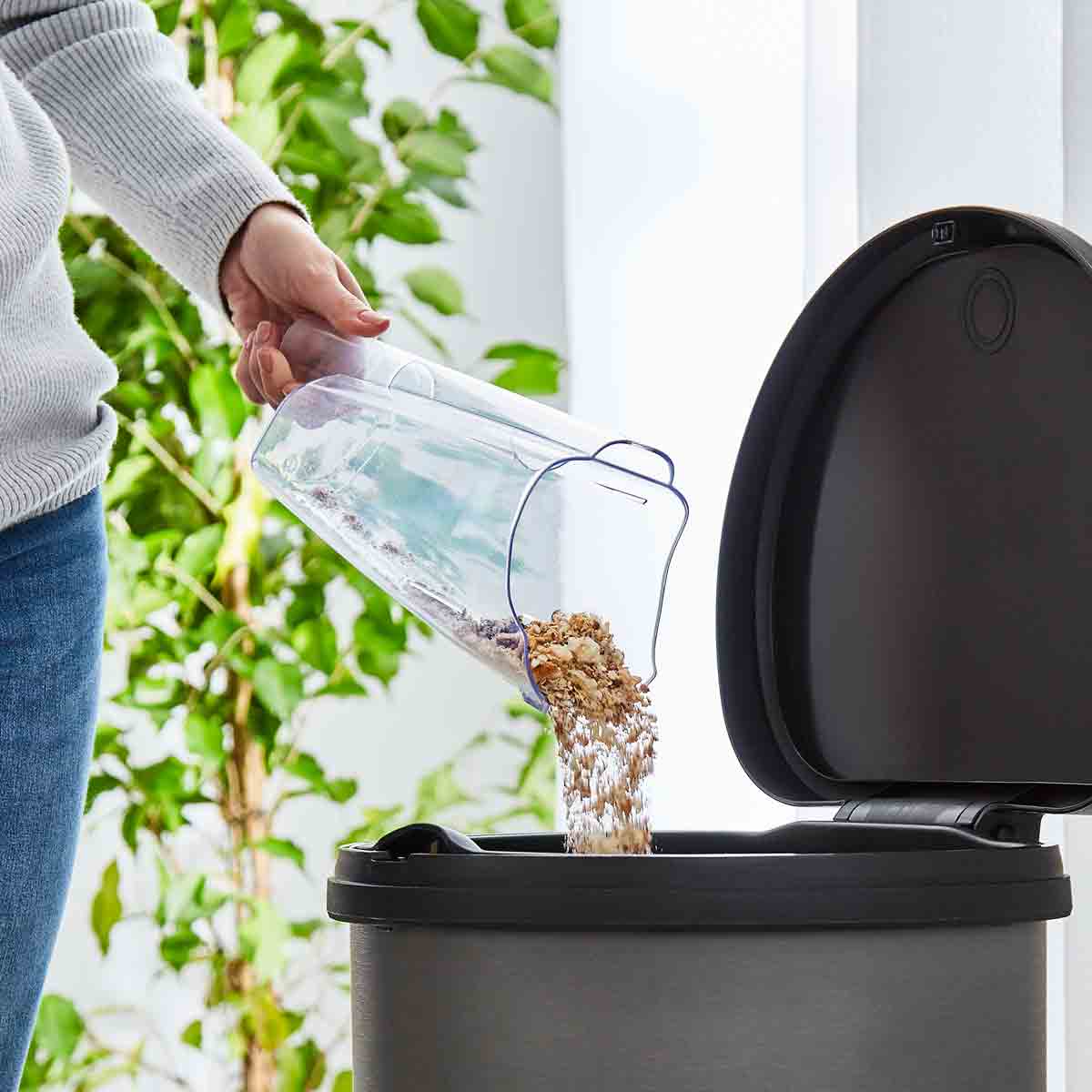 Daewoo Tornado Essential Corded Vacuum