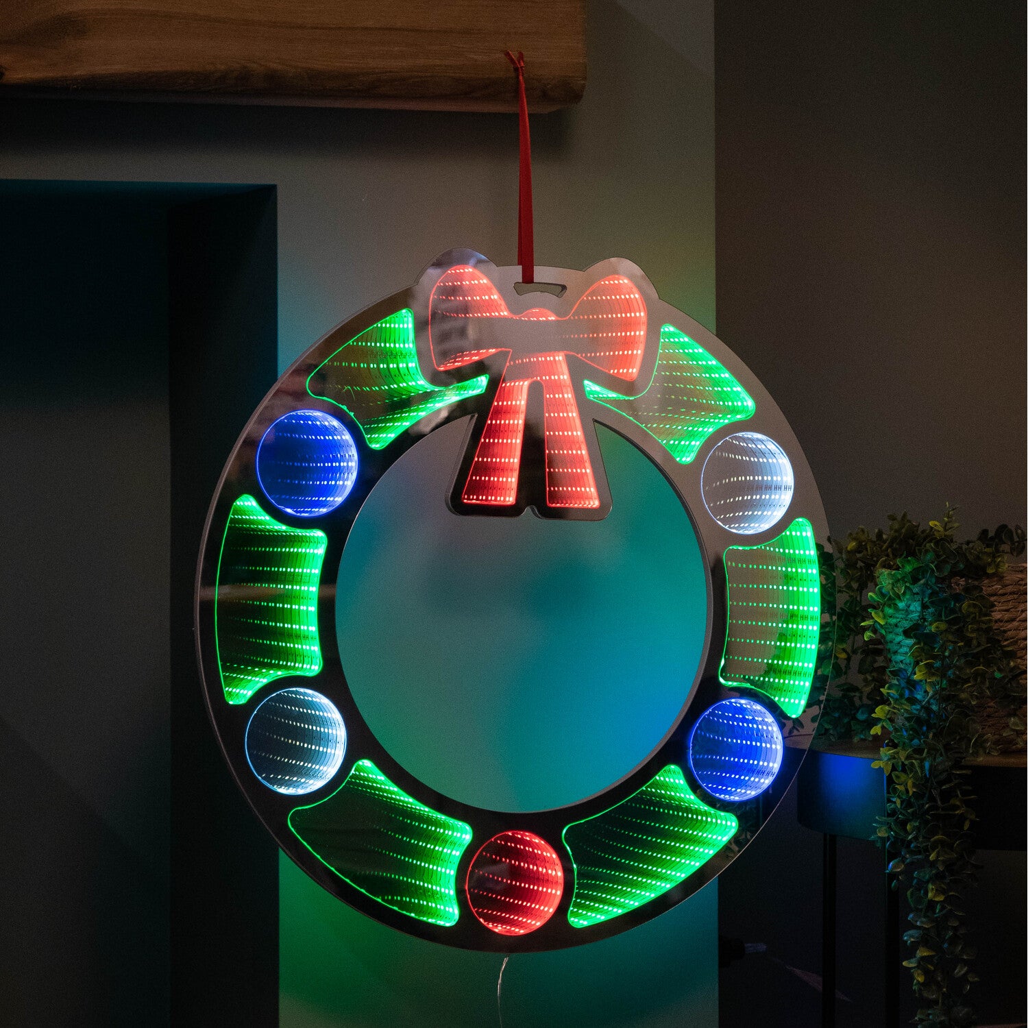 Premier Infinity Hanging Wreath