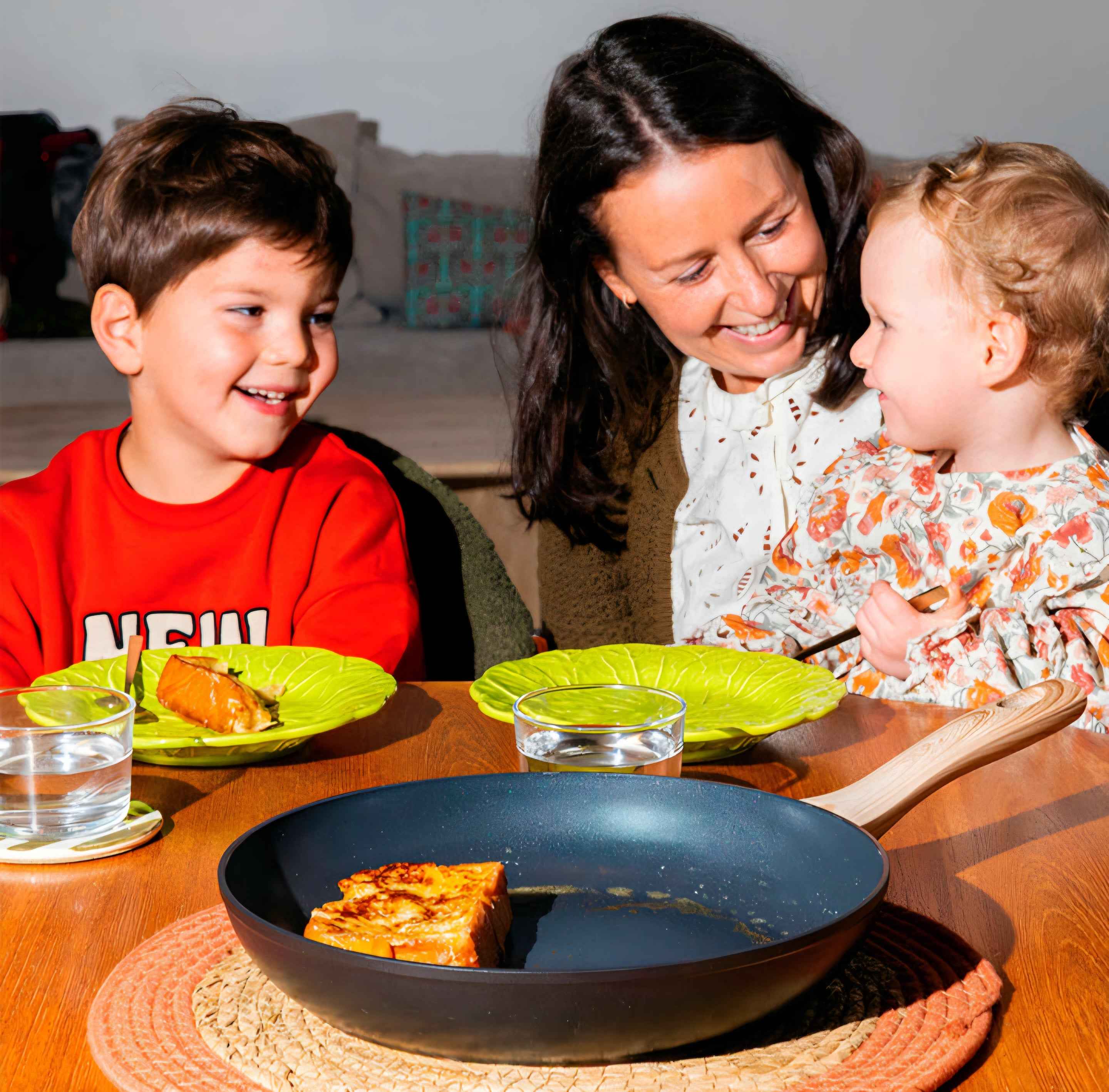 Pyrex Non Stick Frying Pan