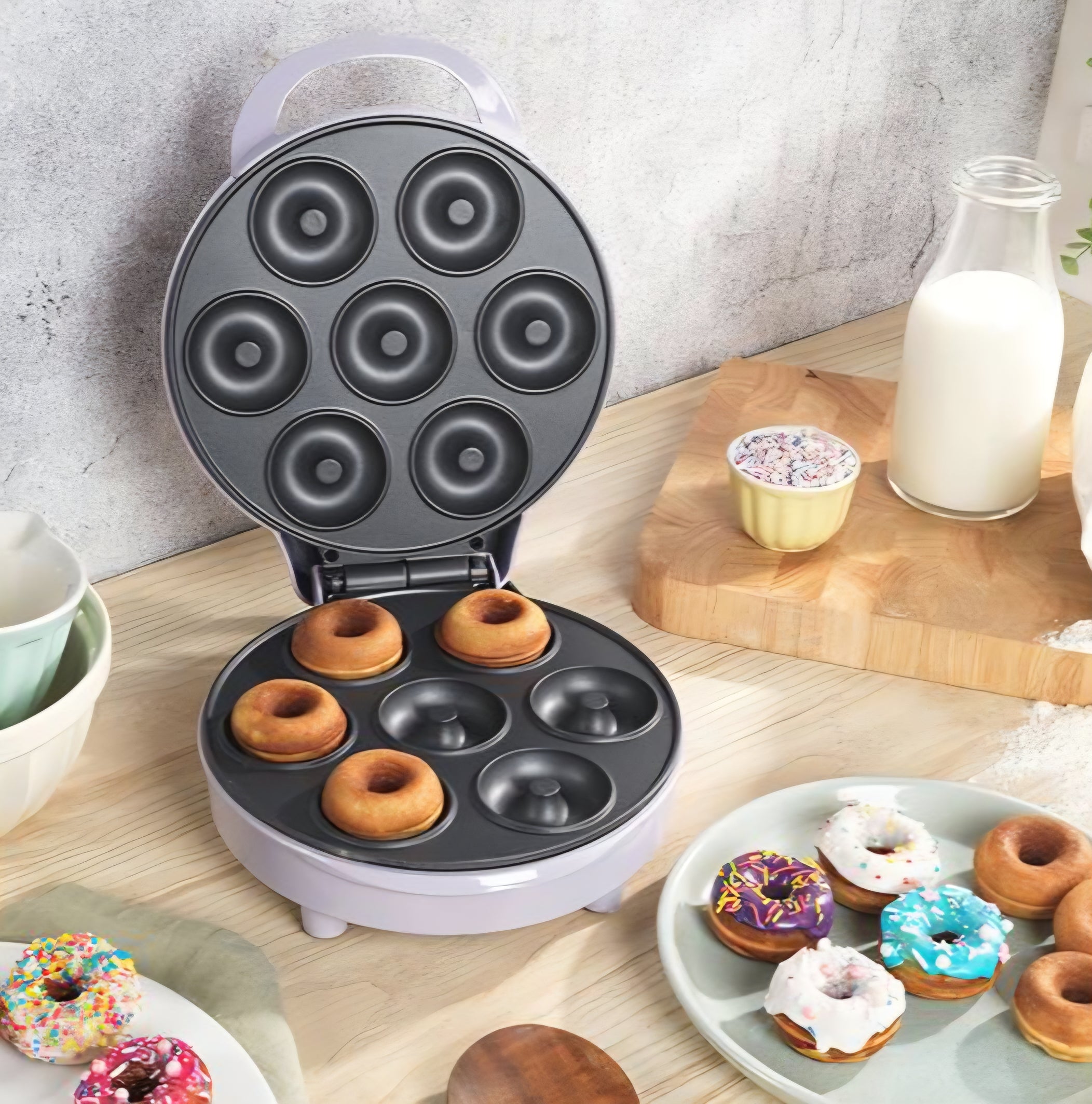 Giles And Posner Doughnut Maker 7 Doughnuts In 1 Pastel Purple