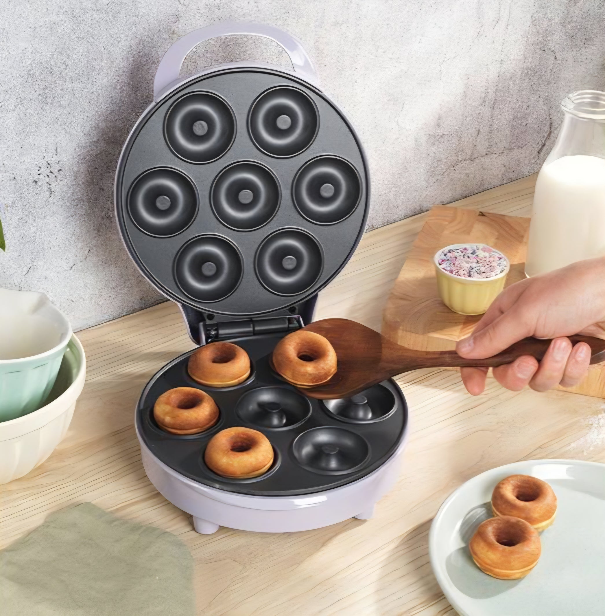 Giles And Posner Doughnut Maker 7 Doughnuts In 1 Pastel Purple
