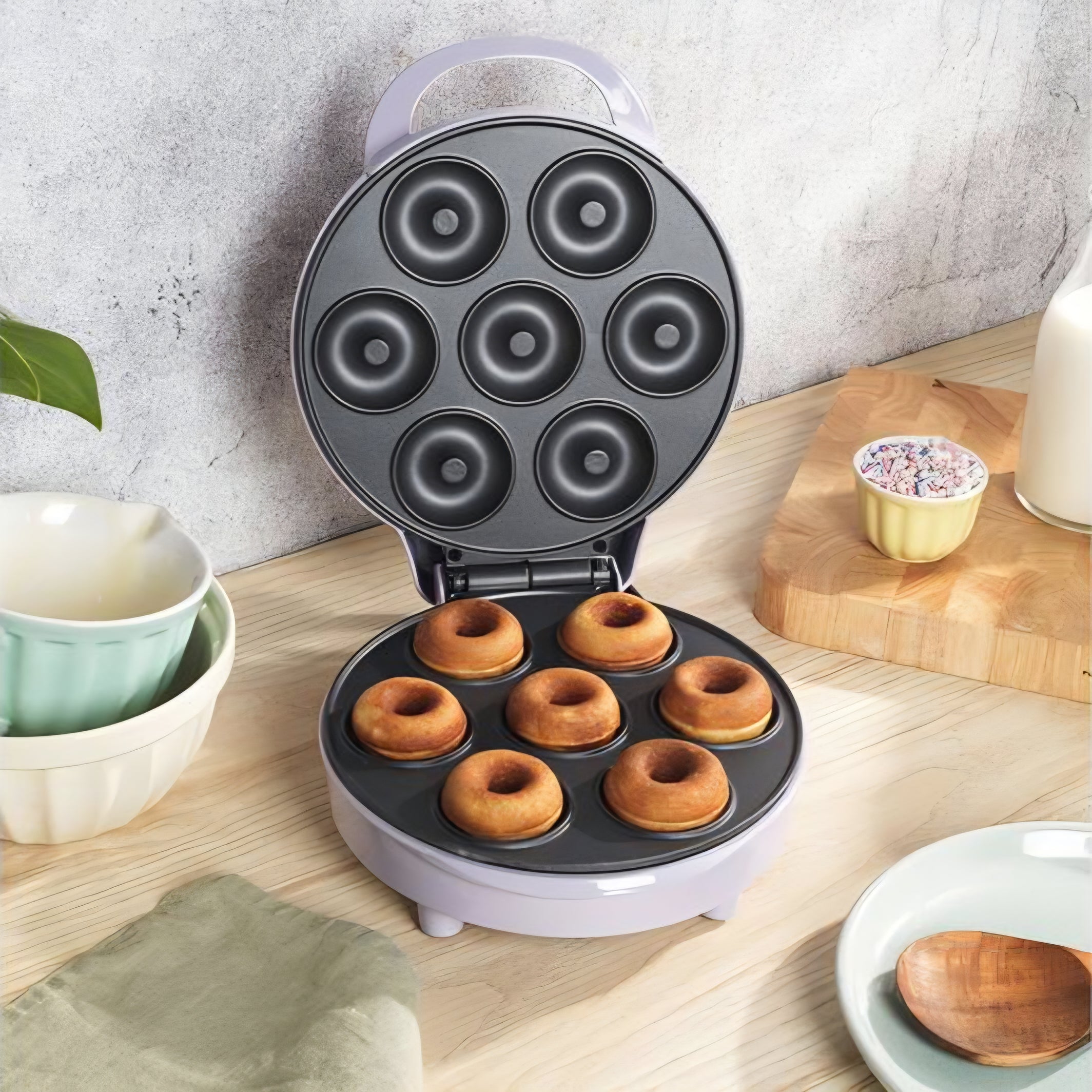 Giles And Posner Doughnut Maker 7 Doughnuts In 1 Pastel Purple